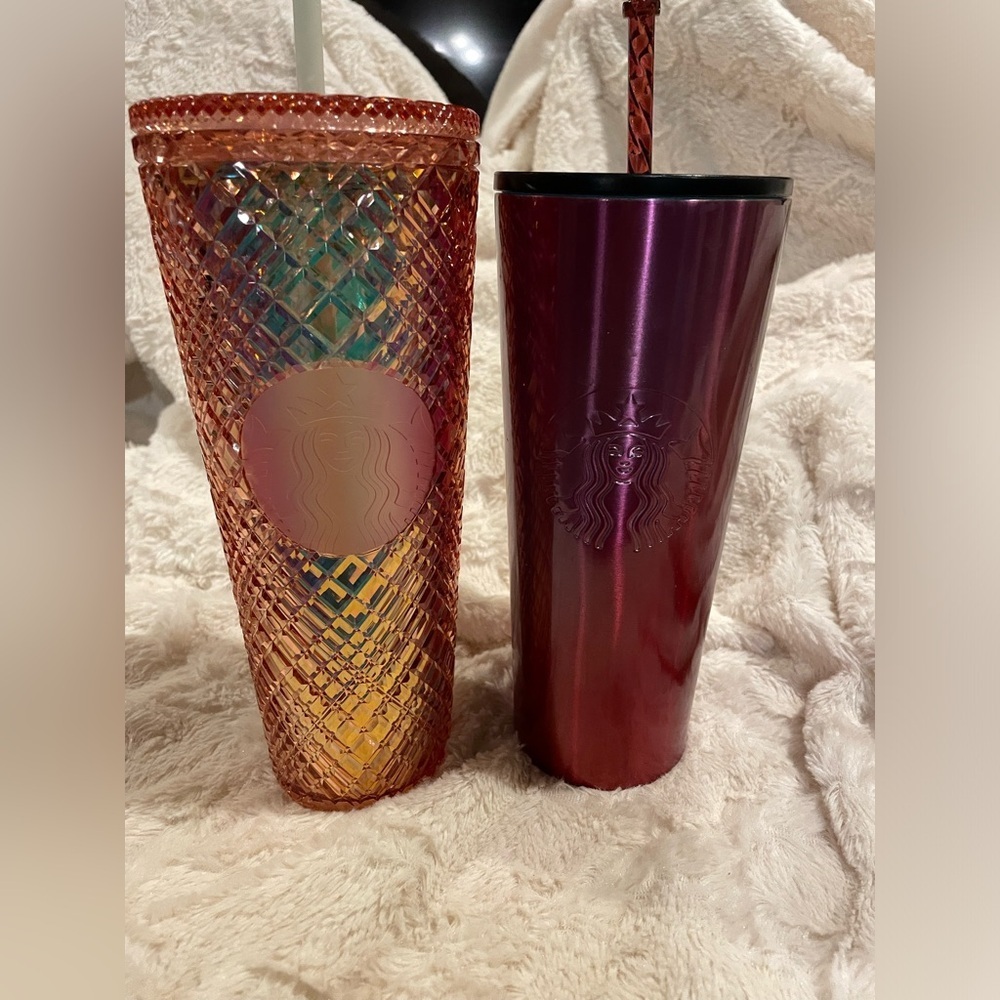 Set of 2 starbucks cups
